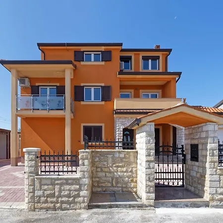 Kaja By Rent Istria * Kaštel