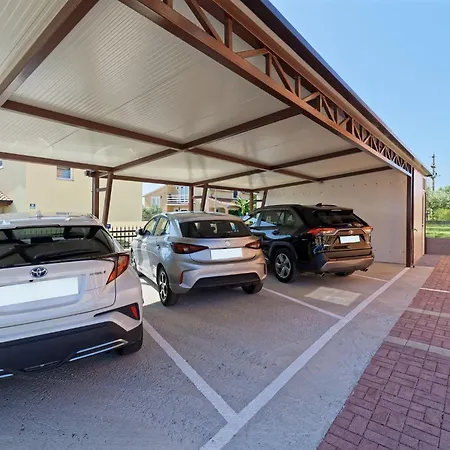 Apartment Kaja By Rent Istria *